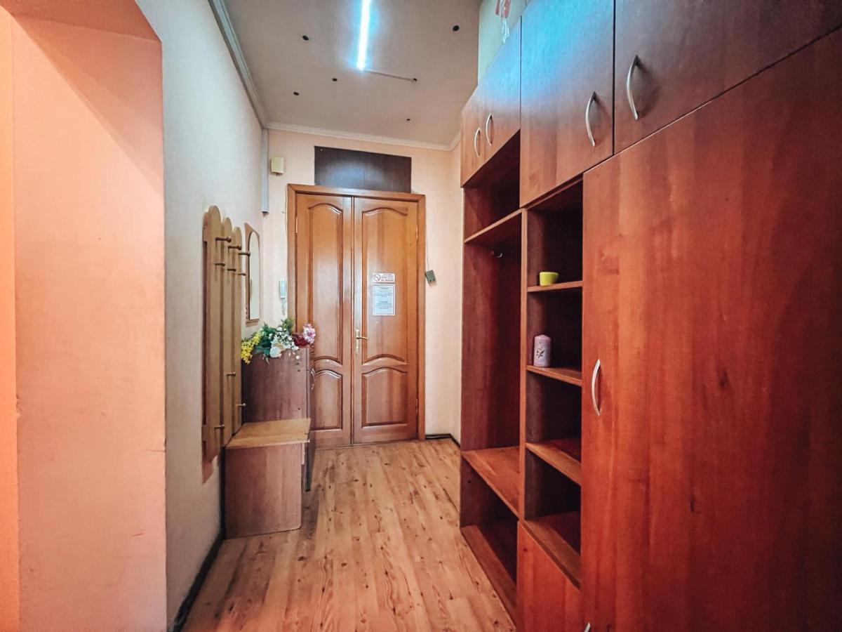 Apartments On Kreshchatik 17 Kiev Bagian luar foto